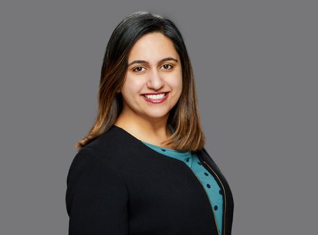 Astha Dhanda, Associate Lawyer